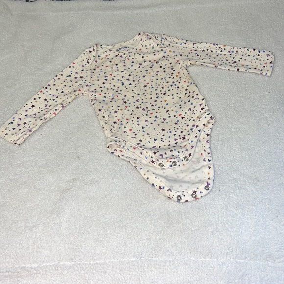 ✨4 FOR $15✨ STAR BODYSUIT - Picture 2 of 2